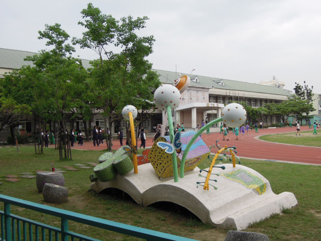 7.黃金屋造景 .JPG